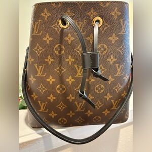 ✨ Louis Vuitton NeoNoe MM – Monogram Canvas | AR1211 date stamp ✨